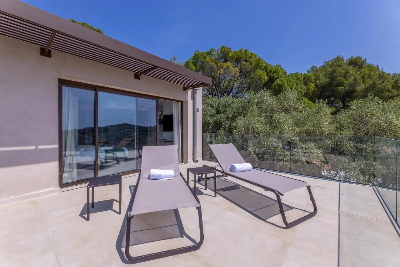 Villa Paulina Mougins 0*,